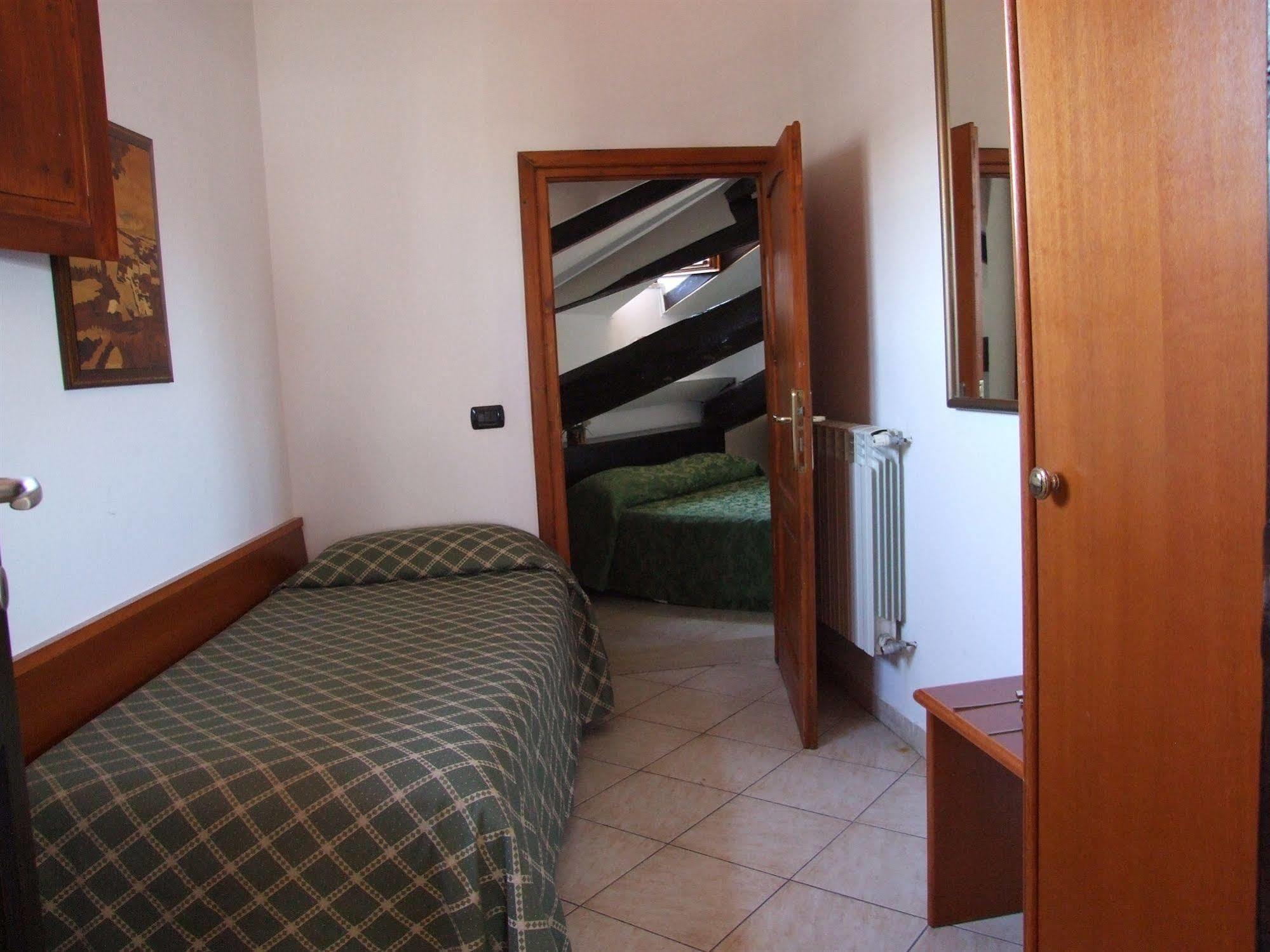 Nazional Rooms Rom Exteriör bild
